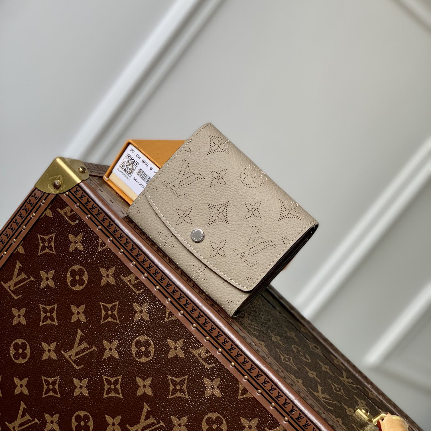 LV Wallets - Click Image to Close